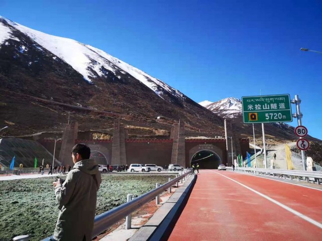 1645694200392880.jpg 641.jpg