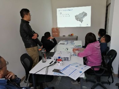 博萊特空壓機(jī)新品上市，睿寂行全員培訓(xùn)中…
